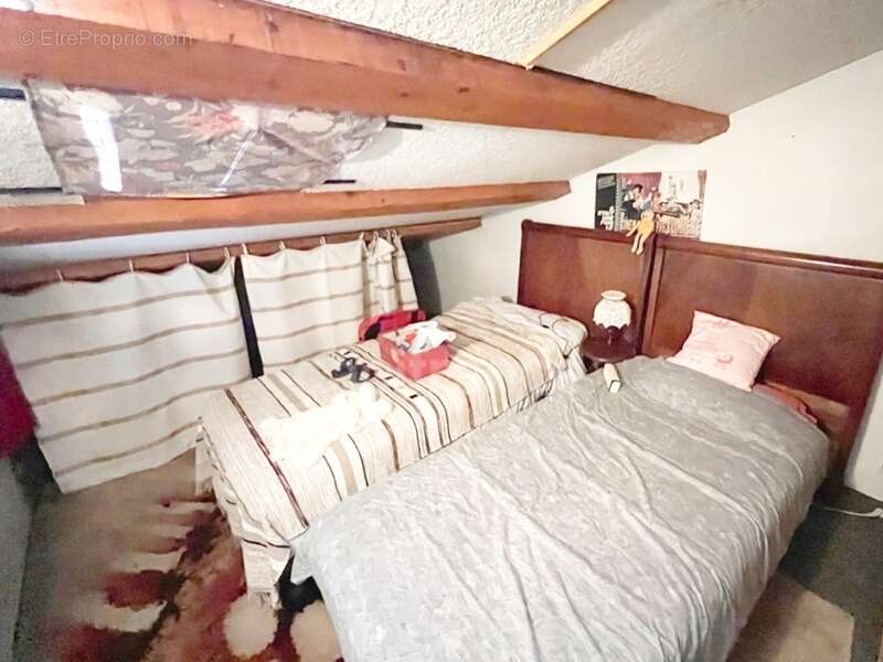 Vente Maison de plain-pied 4 pièces à MANOSQUE (04) - Jardin 740m2, garage, combles aménagés, proche commodités - photo 21