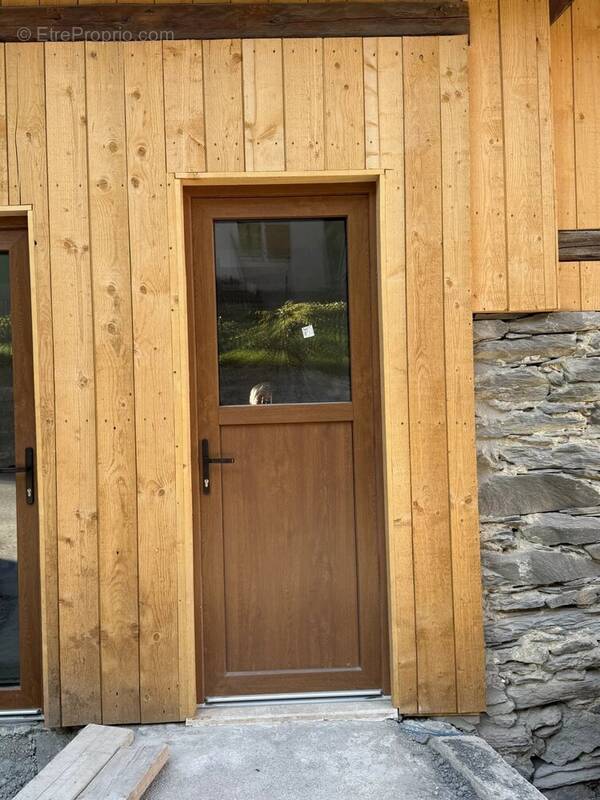 Appartement à LA PERRIERE