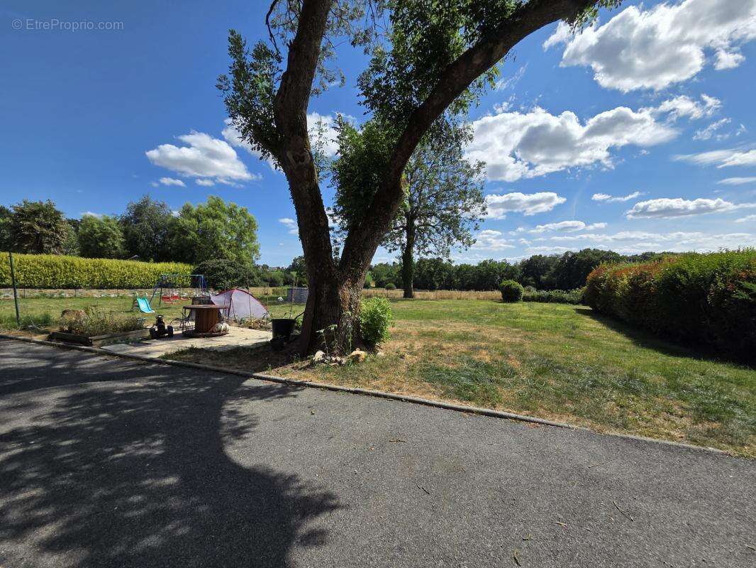 A Vendre - Ensemble Immobilier en pierre - 4 Logements LOUDE - photo 20