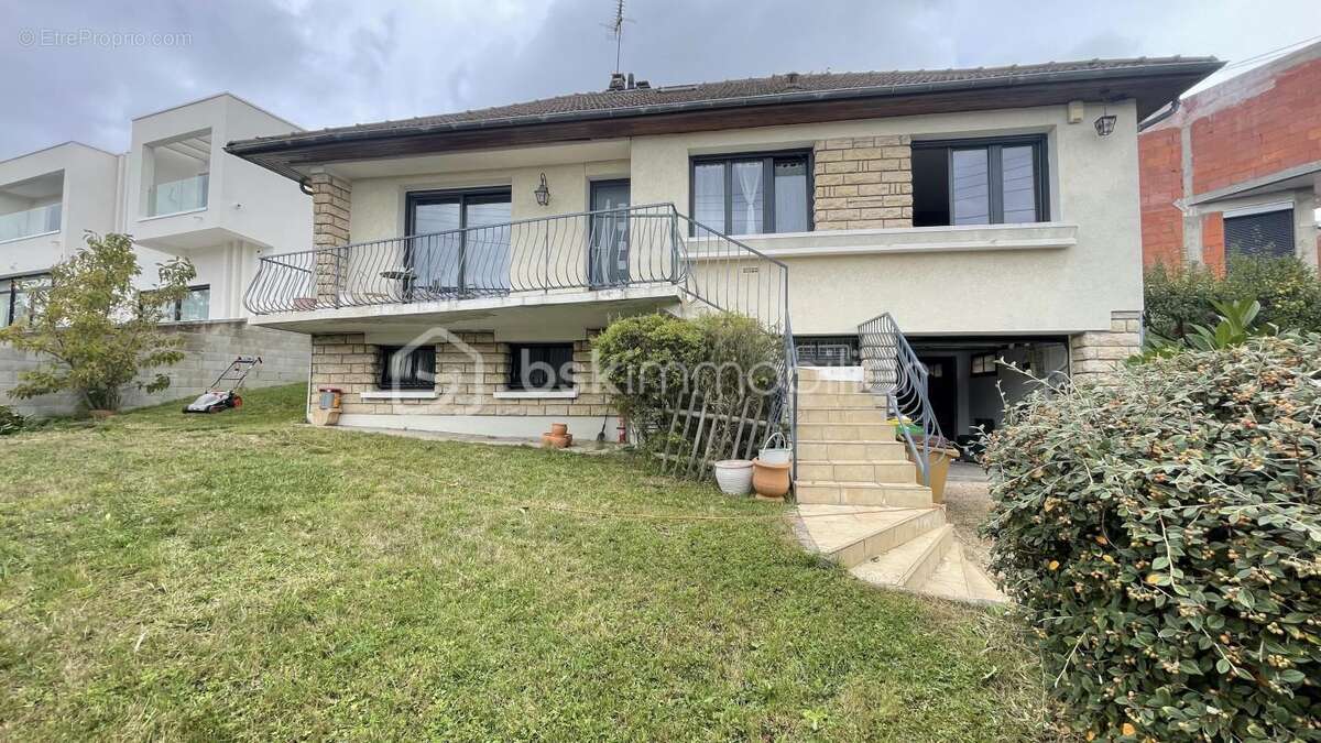 Maison à SOISY-SOUS-MONTMORENCY