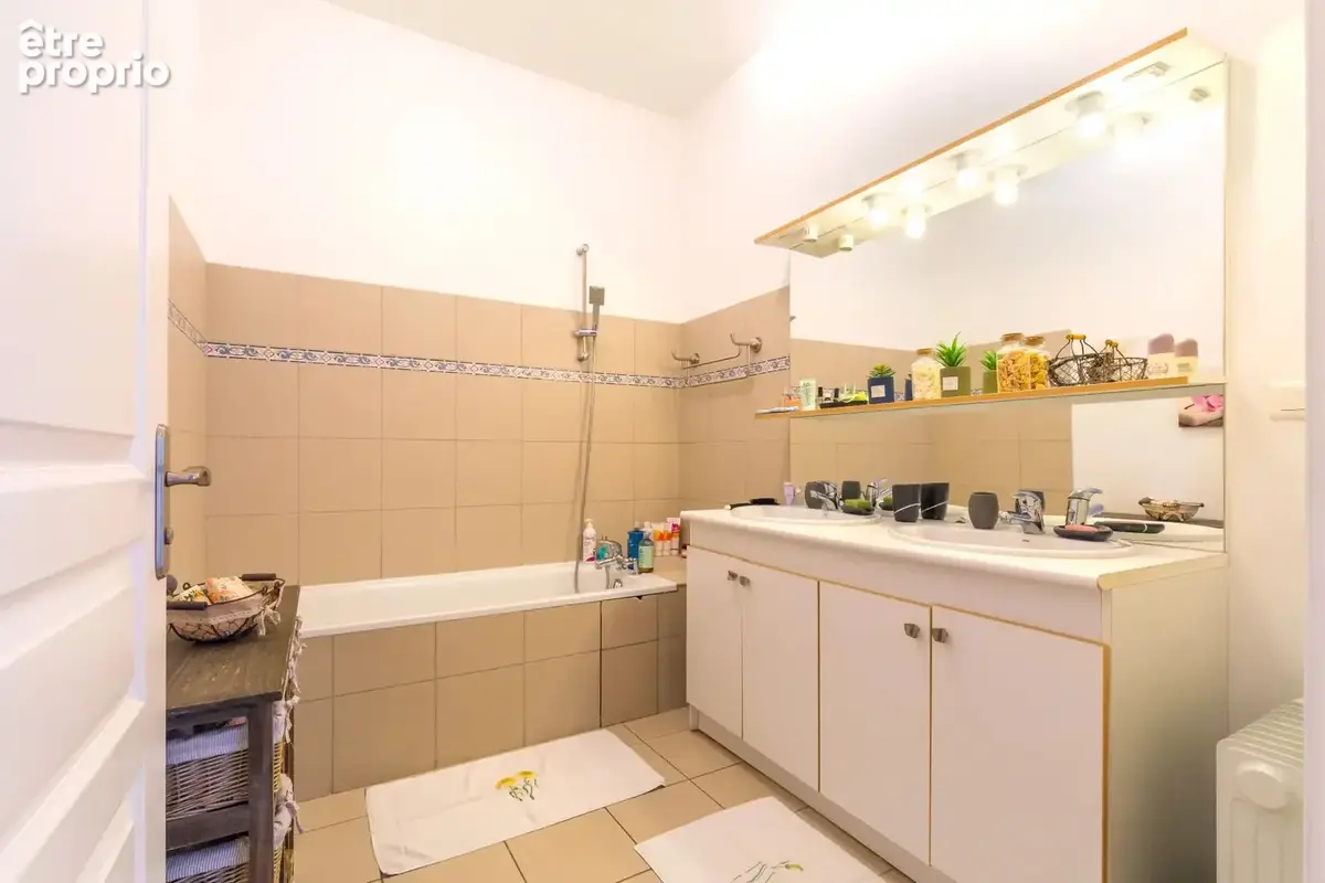 Exceptionnel ! superbe appartement T6 de 150m² à 20 mn Dijon Nord - photo 13