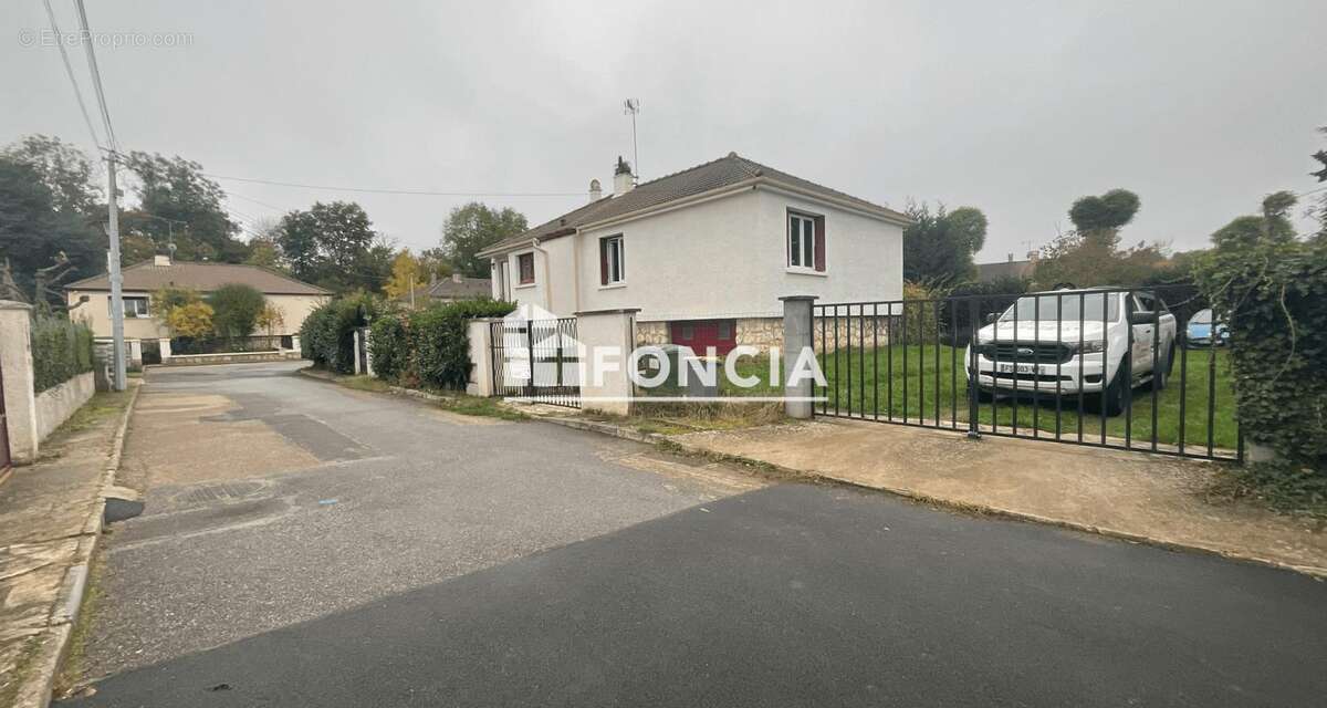 Maison à SAINT-VRAIN