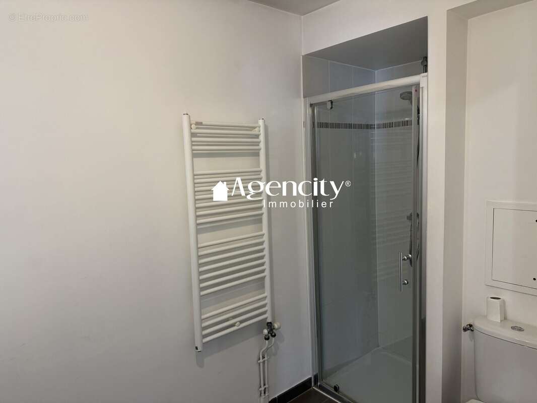 Appartement à BRIE-COMTE-ROBERT