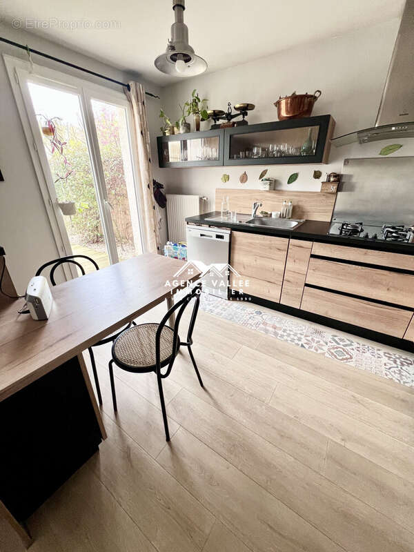 Maison à SAINT-PIERRE-DU-PERRAY