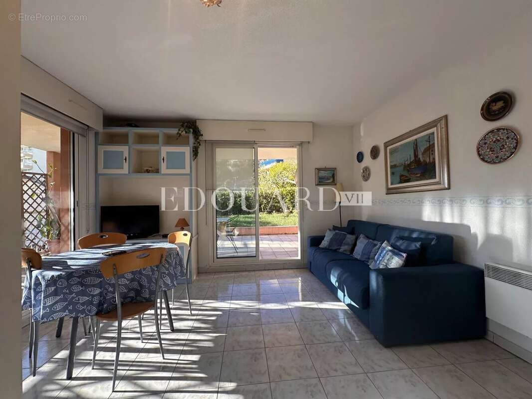 Appartement à ROQUEBRUNE-CAP-MARTIN