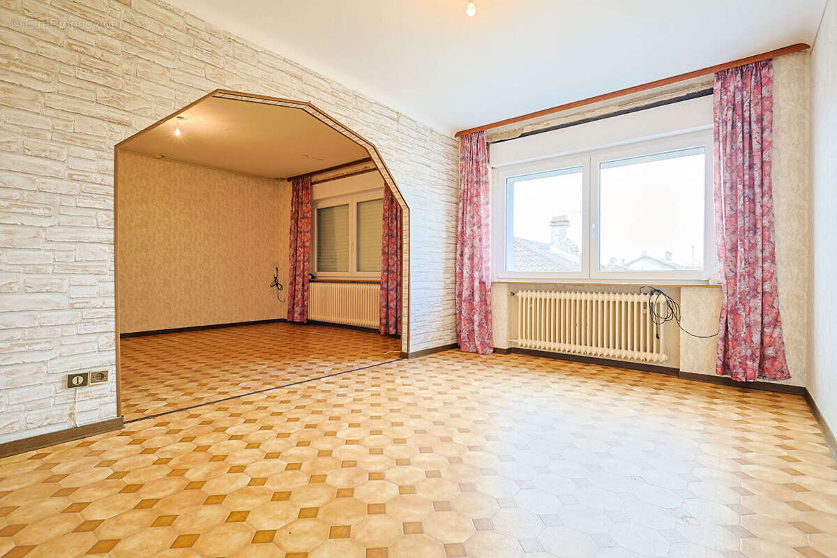 Maison à SEINGBOUSE
