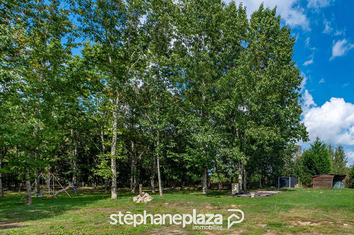 Maison à LA VILLE-DIEU-DU-TEMPLE