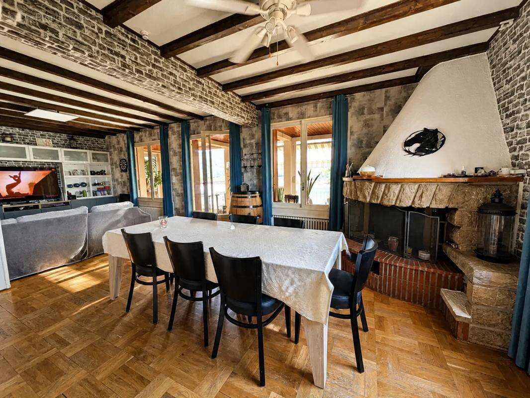 Maison de 280 m² à Perrigny - photo 17