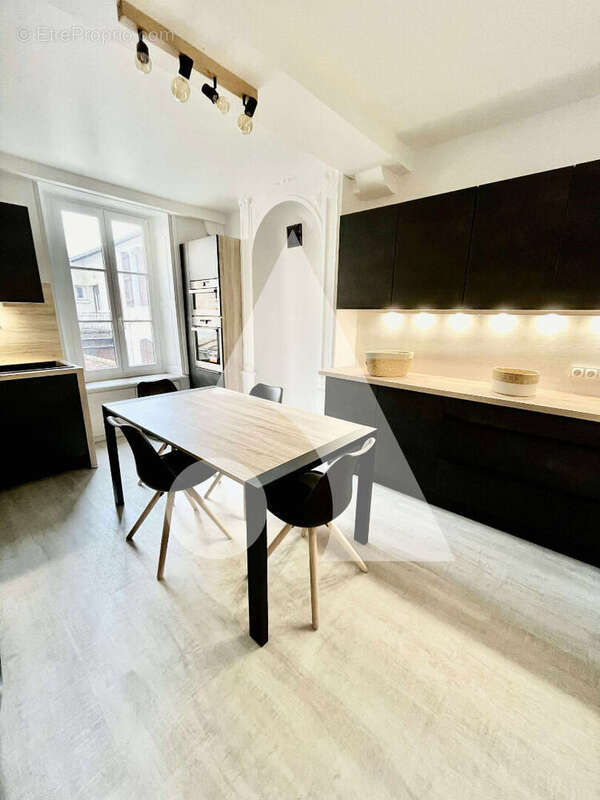 Appartement à NEUFCHATEAU