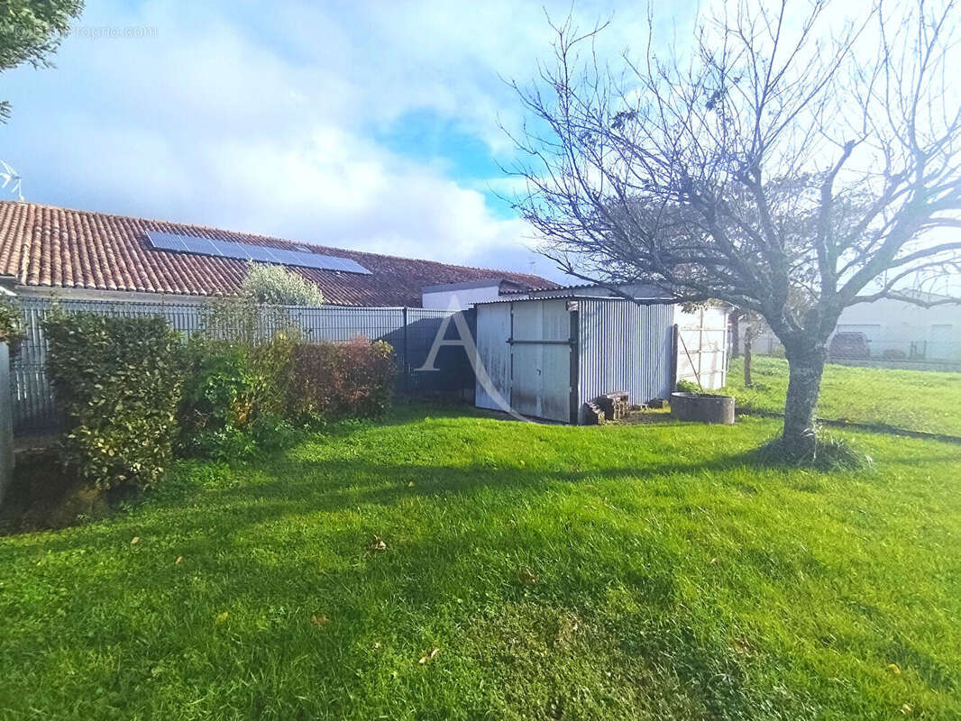 Maison à THENAC