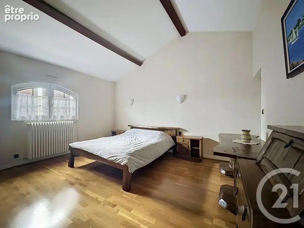 Maison 248 m² à Salaise-Sur-Sanne  - photo 18