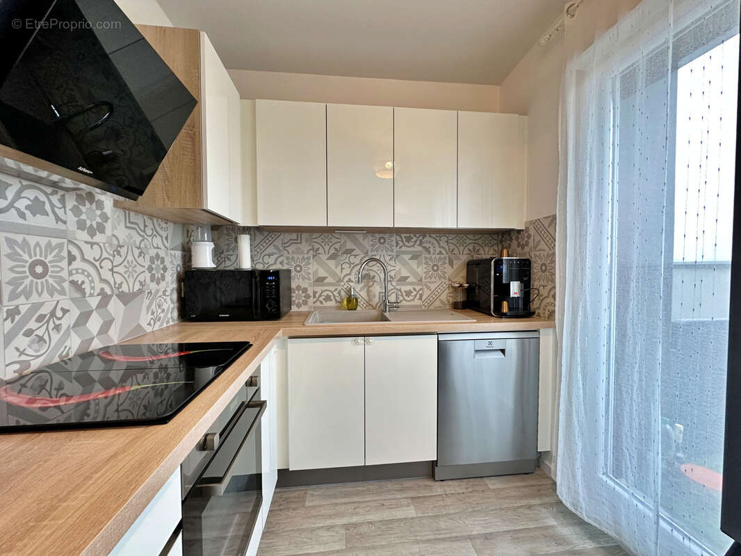 Appartement à L&#039;ISLE-D&#039;ABEAU