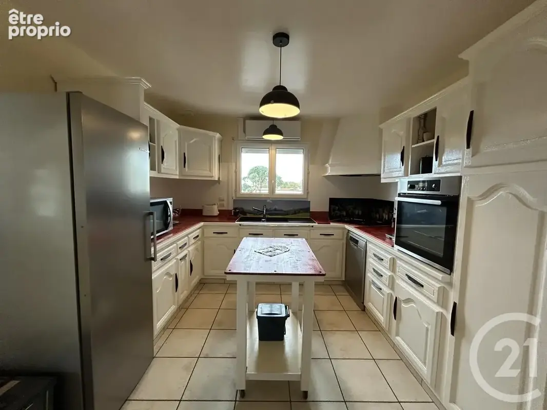 Maison 6 pièces 150 m² à vendre à Saint-Martin-De-Laye (33910) - photo 6