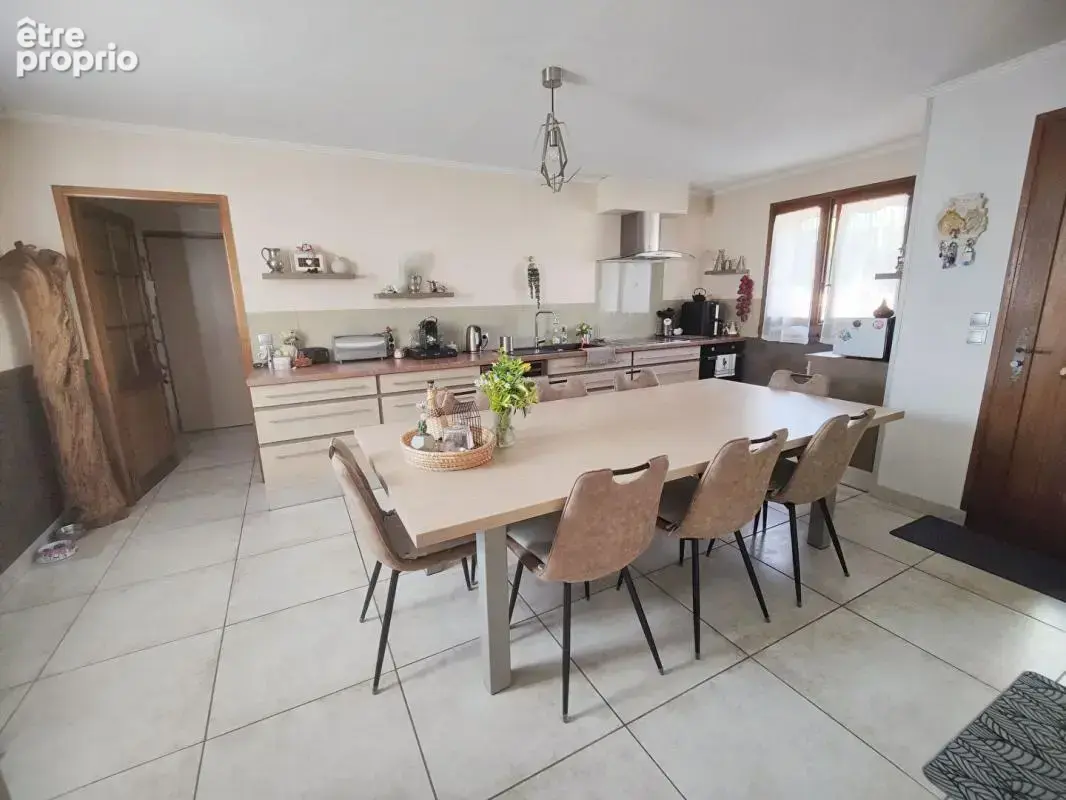 Maison 4 chambres 134m² avec piscine + garage double - photo 6