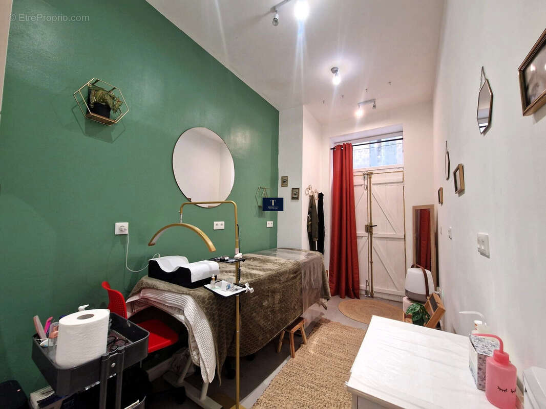 Commerce à NARBONNE