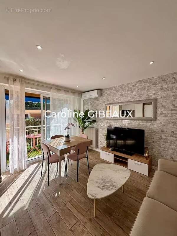 Appartement à SAINT-RAPHAEL