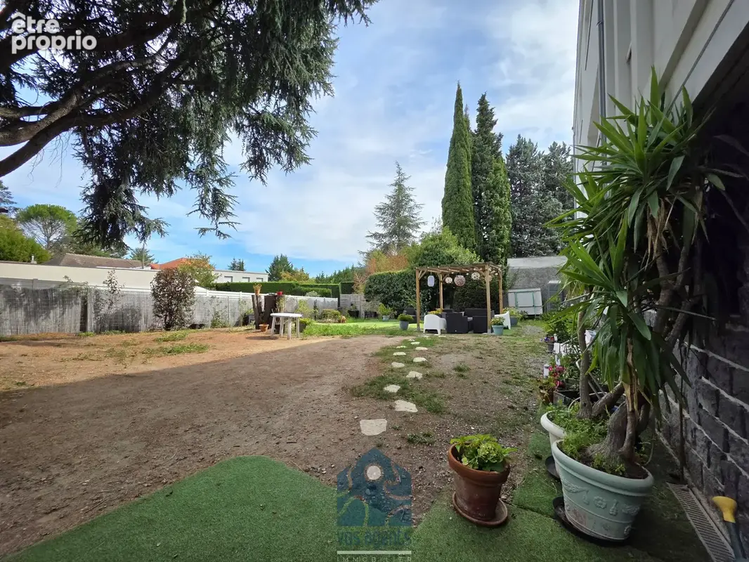 Appartement T4 avec garage, parking, local bureau, cave et jardin commun - photo 14