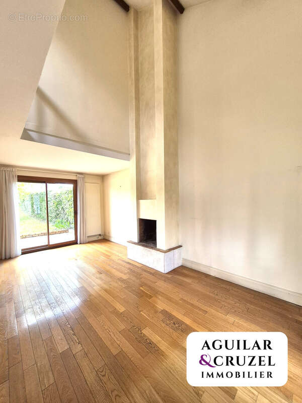 Maison à SAINT-DOULCHARD