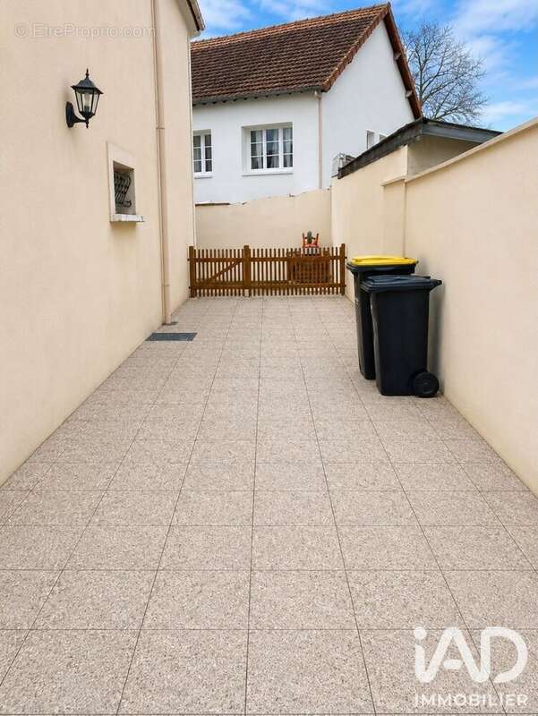 Photo 2 - Maison à PONTAULT-COMBAULT