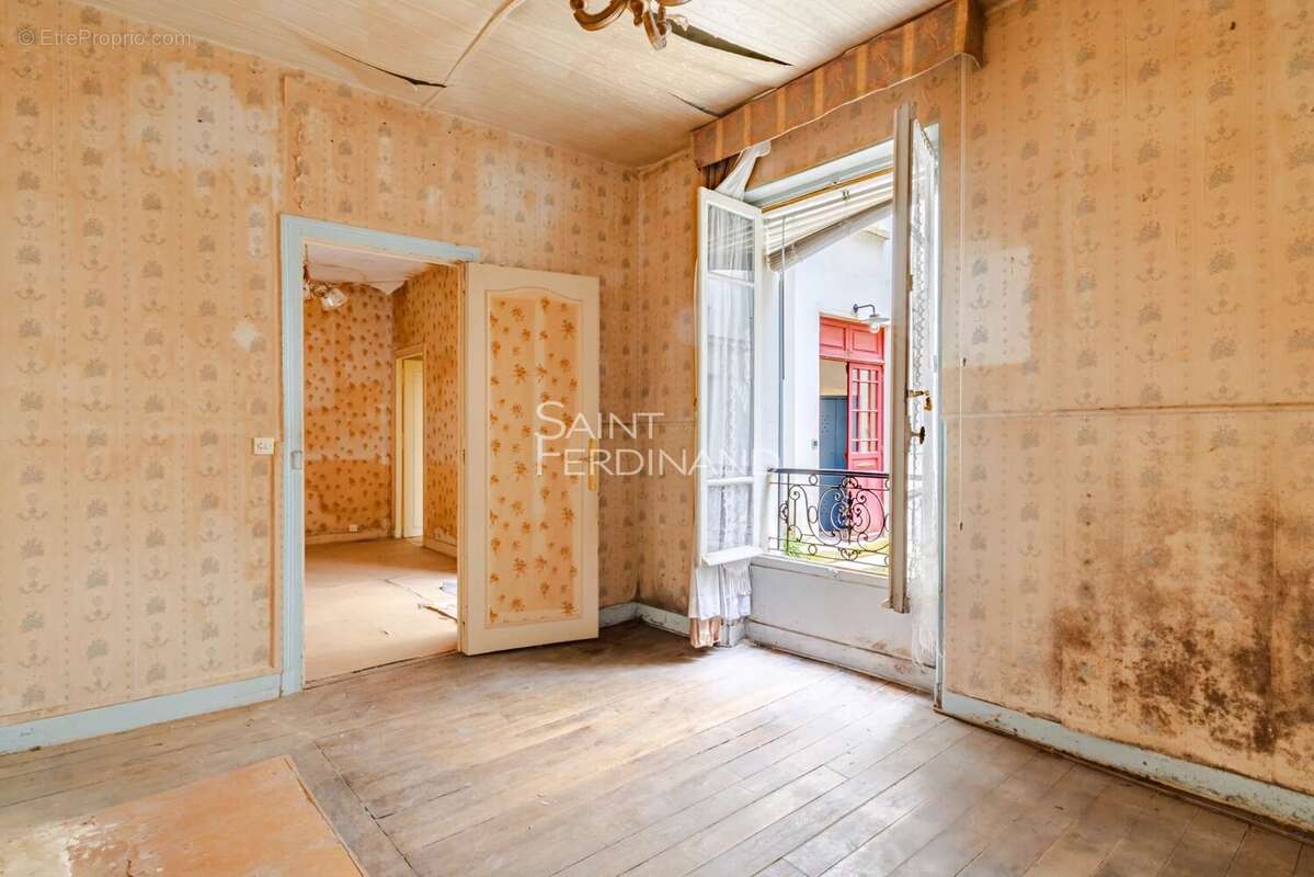Paris 17ème Coeur des Batignolles. Idéal premier achat ou investissement locatif. 2 pièces 1 chambre. - photo 7