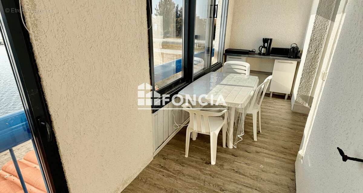  T2 rénové avec loggia et vue lac imprenable – Secteur très recherché de la Coudalère  - photo 10