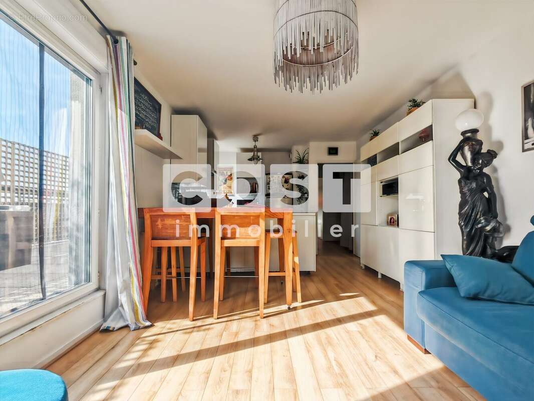 Appartement à GENNEVILLIERS