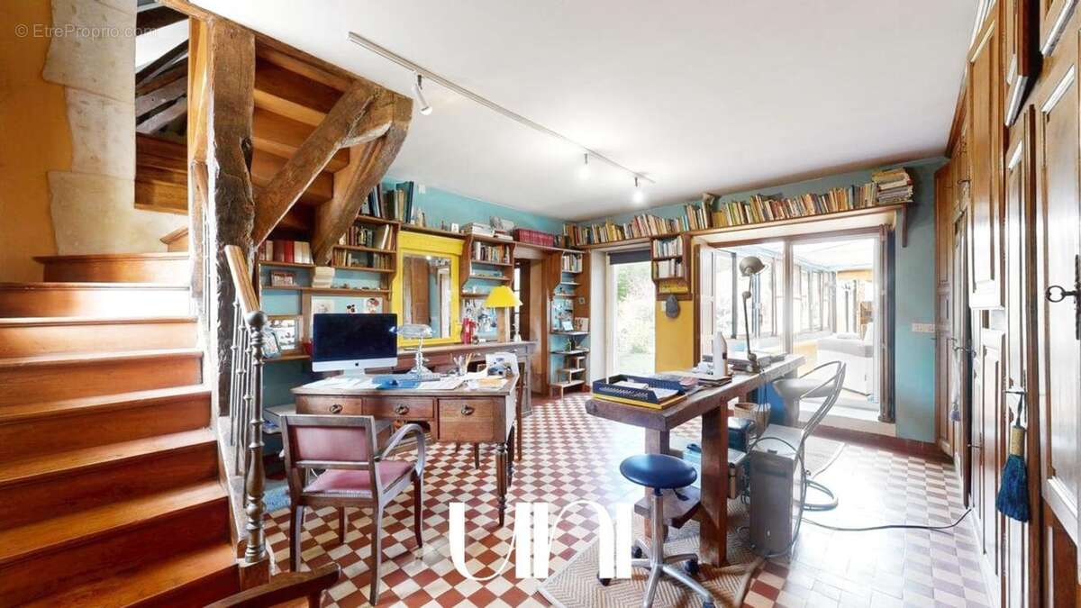 Maison 373 m² à Airan  - photo 38
