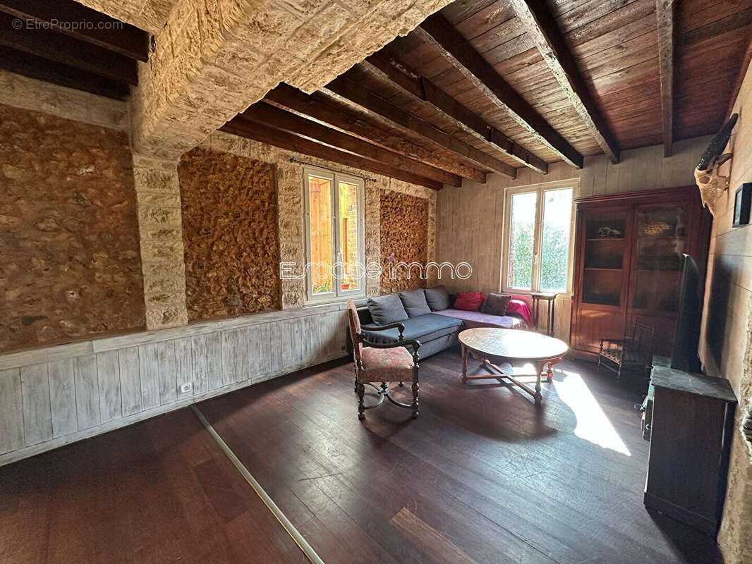 Maison à MONTVILLE