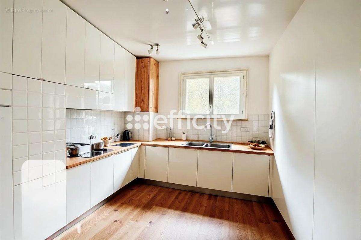 Appartement à VILLEMOMBLE