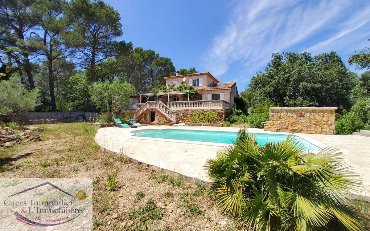 Maison à CUERS