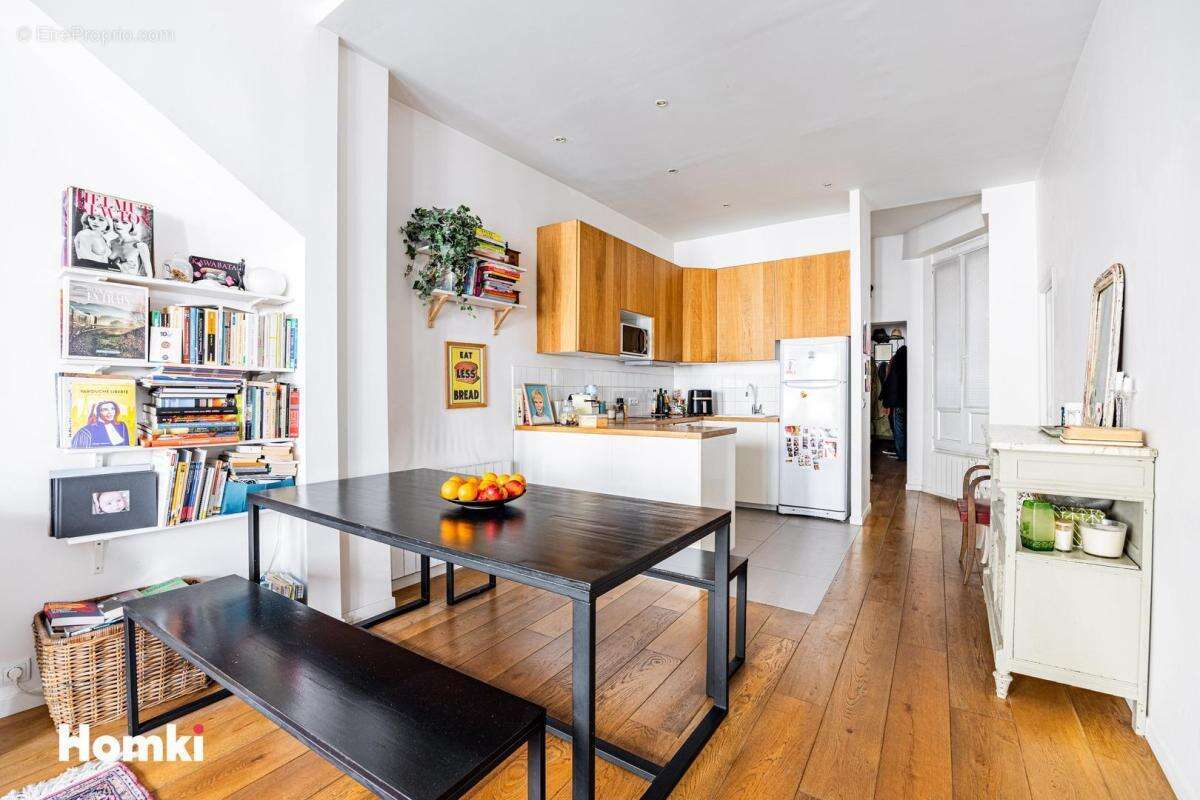 Appartement à PARIS-10E