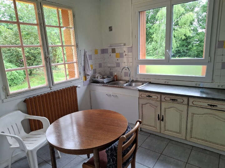 Maison à MONTROL-SENARD