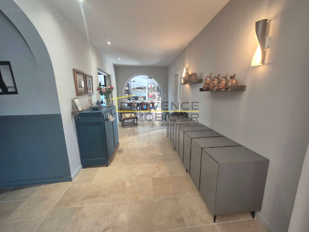 Maison à MONTELIMAR