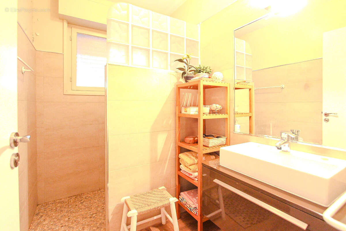 Biarritz centre - bel appartement proche mer et halles -terrasse - jardin - cave - photo 6
