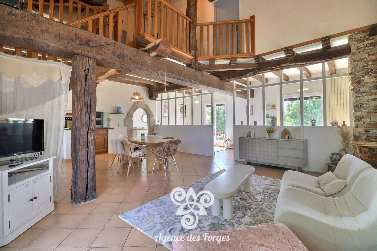 Maison - 167m² - 3 chambres + bureau - Le Landreau - photo 2