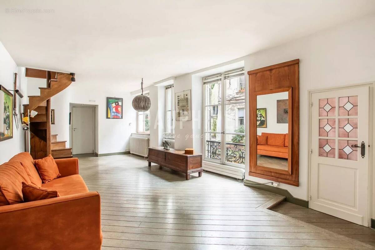 Appartement à PARIS-6E