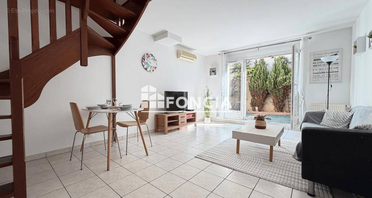Maison à NANTERRE