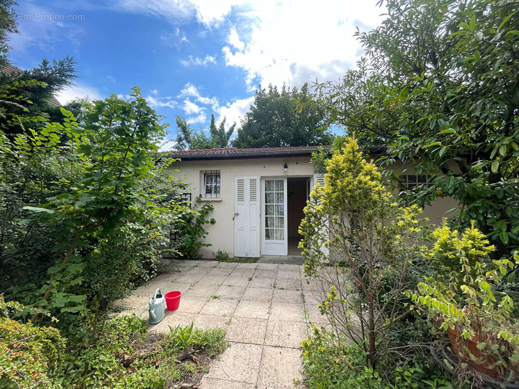 Maison à SARTROUVILLE