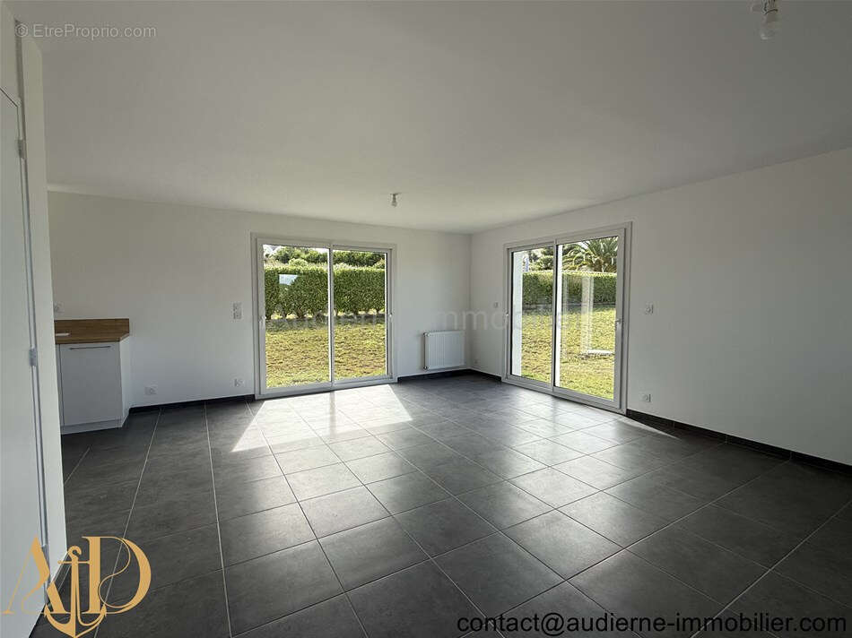 Maison à CONFORT-MEILARS