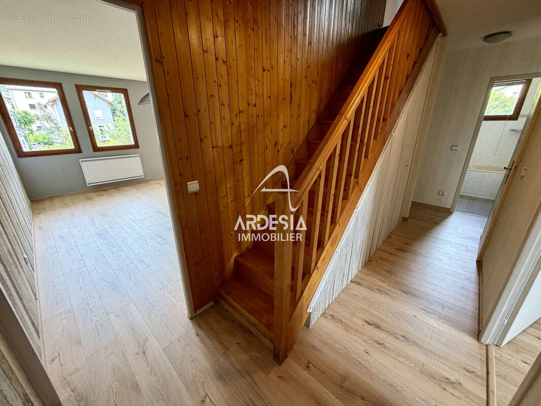 Appartement à SAINT-JEAN-DE-MAURIENNE
