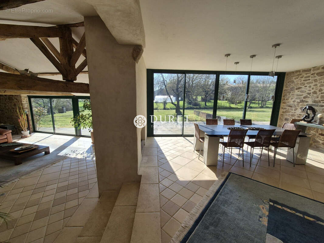 Maison à VENANSAULT