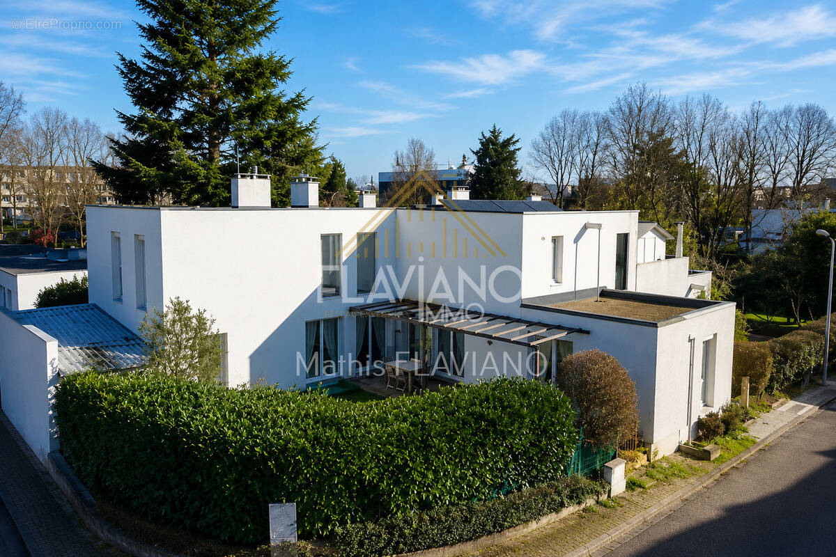 Appartement à SAINT-MICHEL-SUR-ORGE