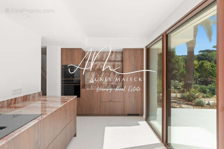 Maison à LA CROIX-VALMER