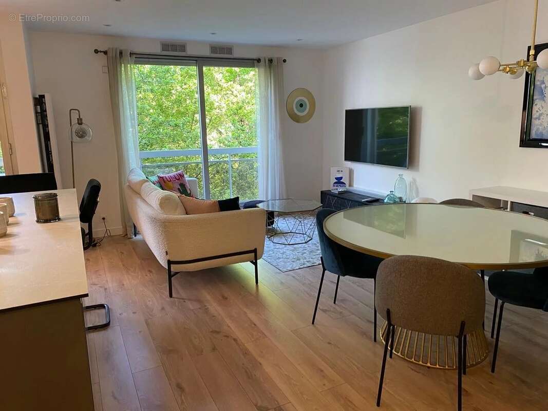 Appartement à NOGENT-SUR-MARNE