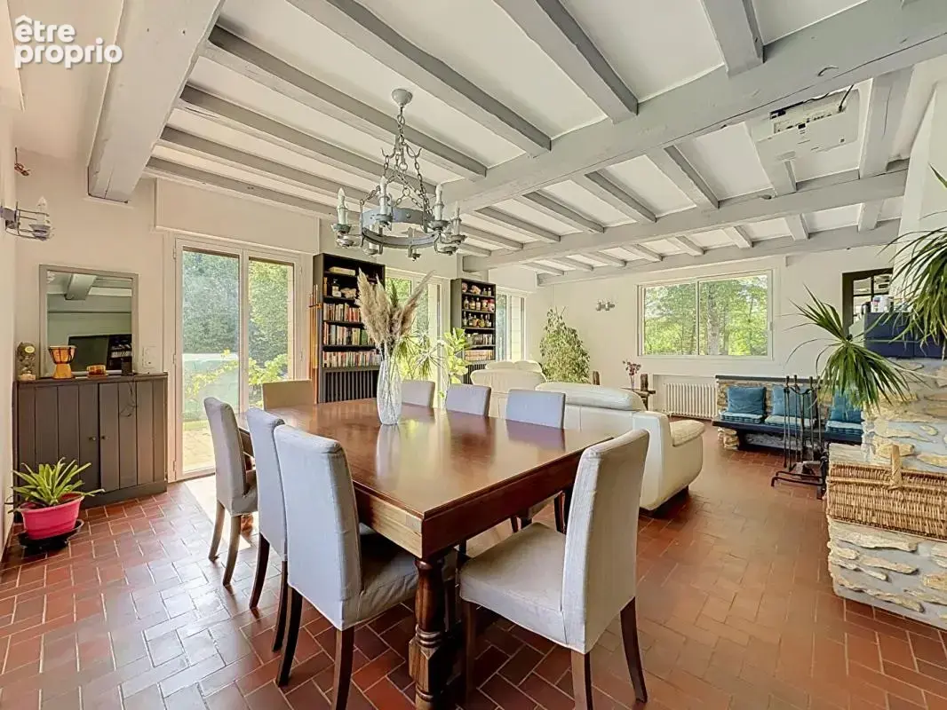 Propriete familliale - 205m² - 5 chambres - sous sol total - 5602m² de jardin - 60140 bailleval - photo 6