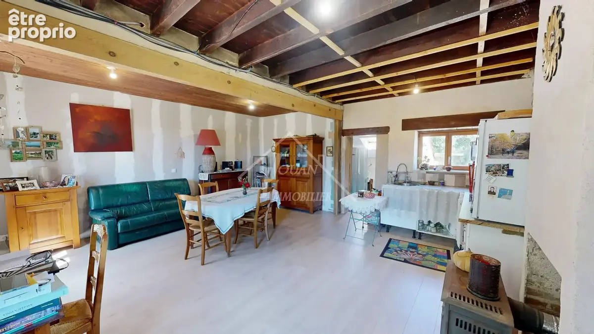 Belle propriété bourbonnaise avec 1 hectare à Saint-Plaisir - photo 4