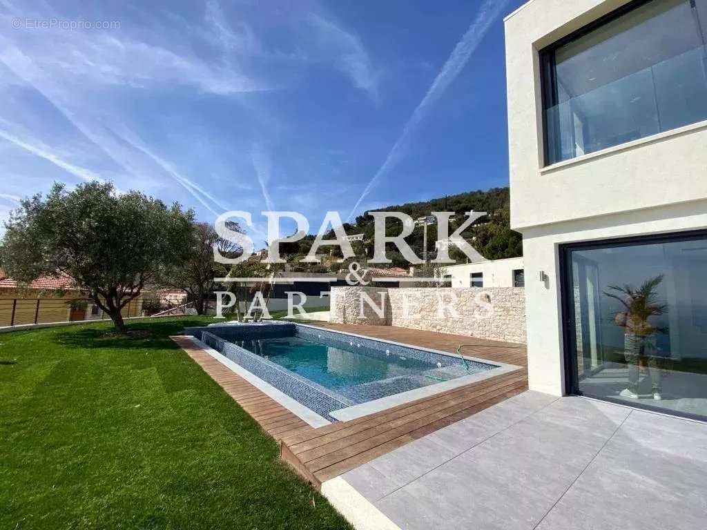 Maison à BEAUSOLEIL