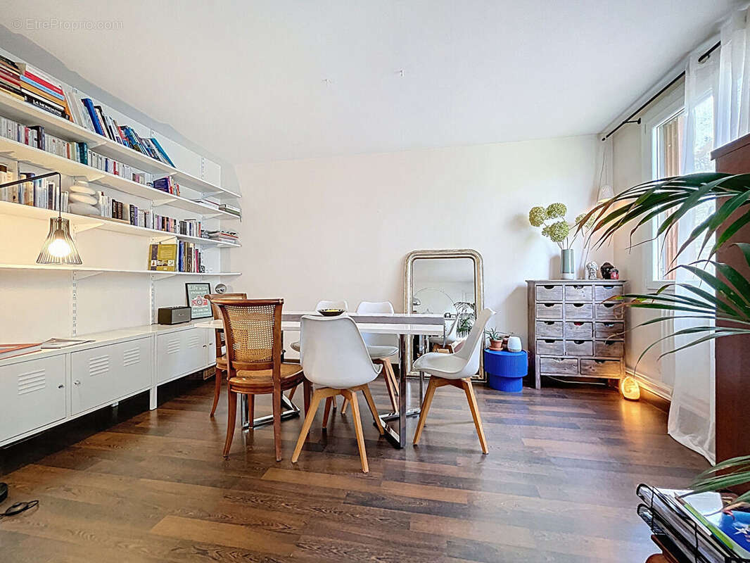 Appartement à LIMEIL-BREVANNES
