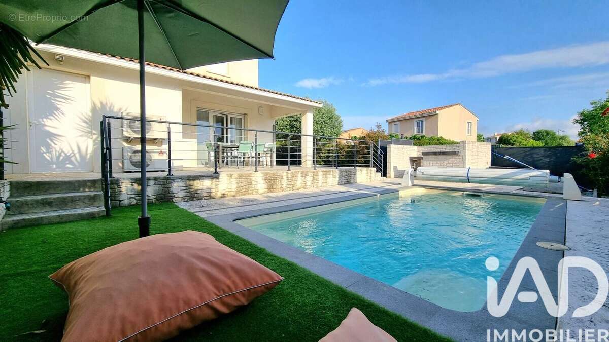 Photo 2 - Maison à ROUJAN