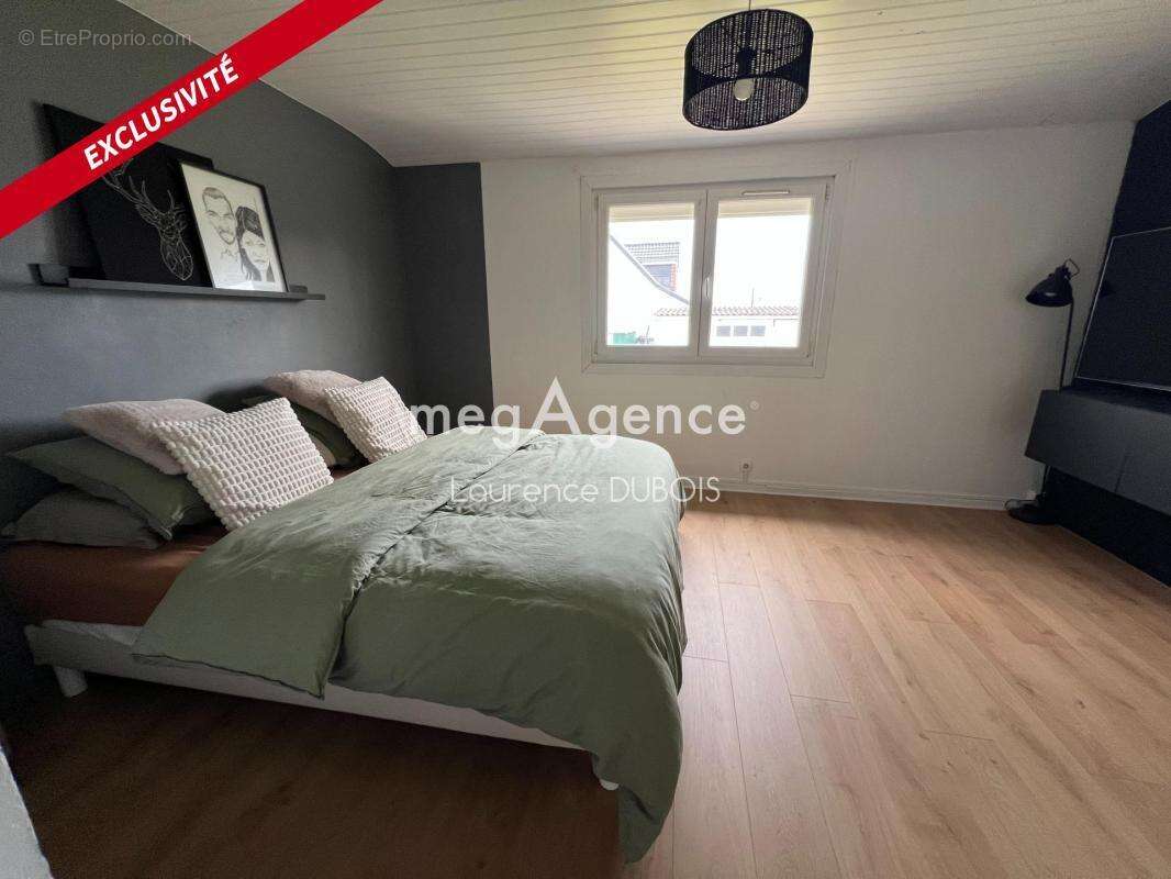 Plain pied individuel d'environ 92 m2 habitable, 2 chambres, 1 bureau, située dans une rue calme avec une vue imprenable sur les - photo 11